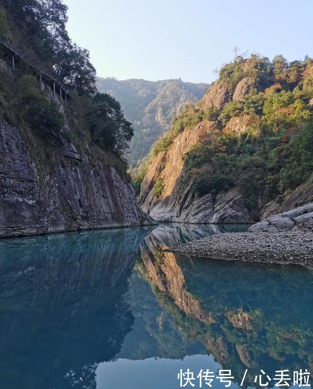 永嘉狮子岩龙瀑仙洞体验时光隧道