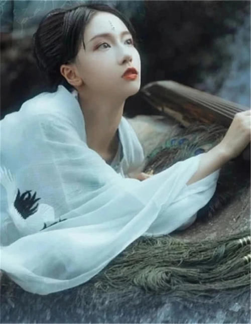 有种穿越叫《公寓爱情》女演员穿古装,看到诸台湾电影偶像剧v公寓图片
