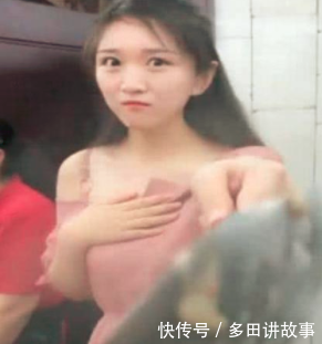 抖音"美女老板"弯腰瞬间,却暴露了神秘,网友:不小心按错暂停键了!