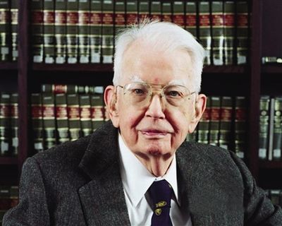 1990年诺贝尔经济学奖_【1992年诺贝尔经济学奖获得者加里·贝克尔】美国经济学家贝克尔...