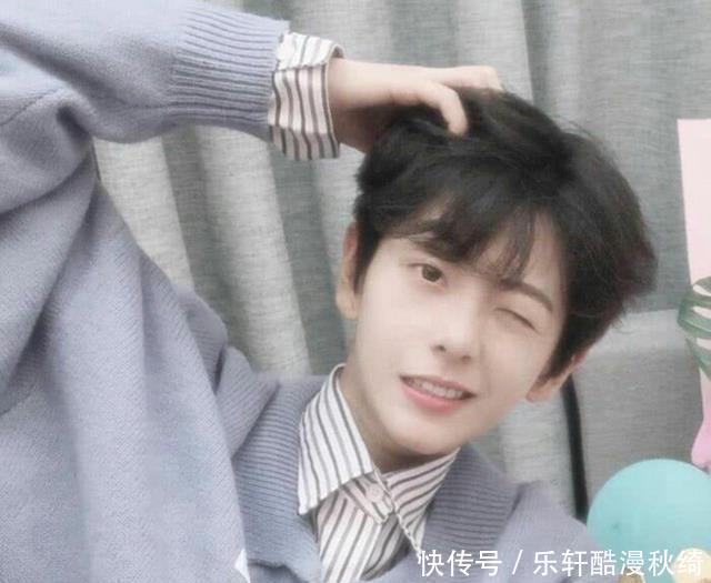 十二星座男地方借钱人碰女生愿意让你碰,双子座若是不让图片