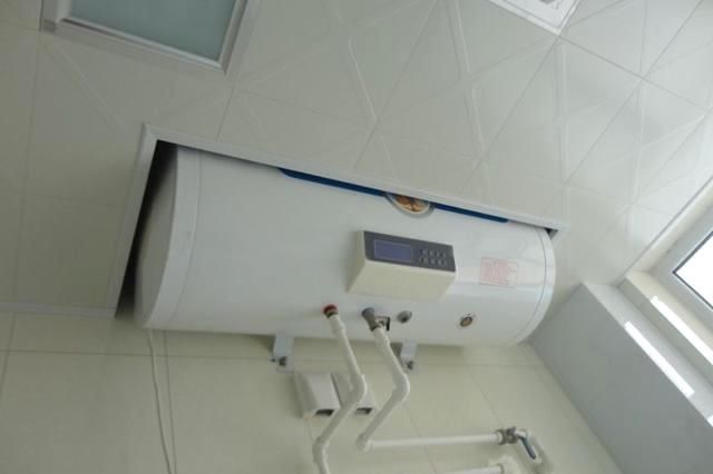 嵌入式热水器