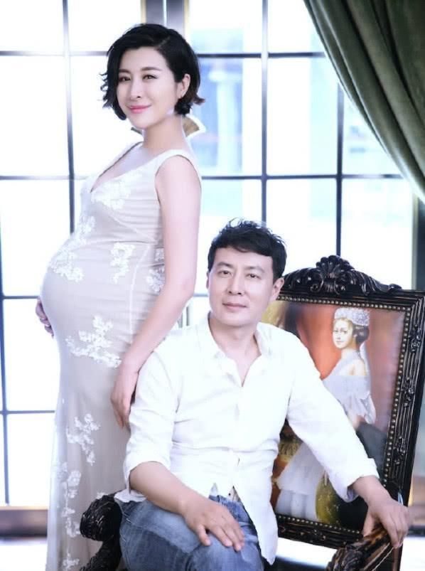 娱乐 正文 而她的老公就是于洋,也是低调的演员,在秘密列车王雅洁演