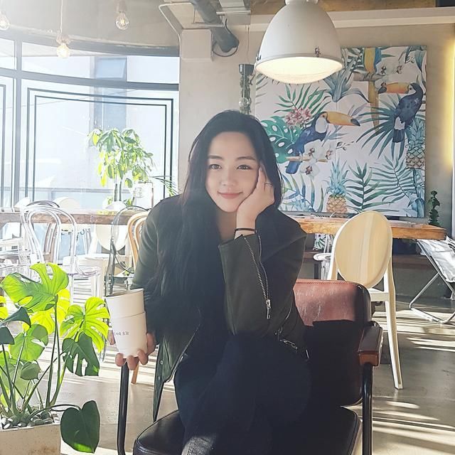 极品长腿性感美女超美超销魂海滩性感3搭配图片