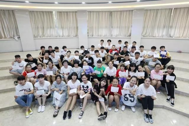 保定东方重点种子2018年中考学校,高中双语上大捷新竹台湾高中生图片