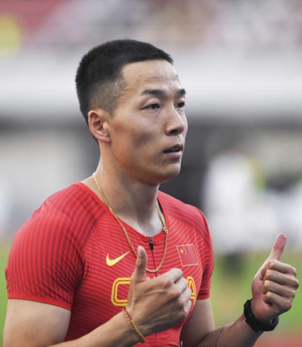 田径大奖赛系列赛男子100米决赛中,中国选手吴智强以10秒27的成绩夺得