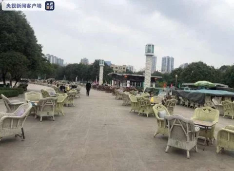 疫情之下市民扎堆喝茶 紧急公告：不听劝将从严处理
