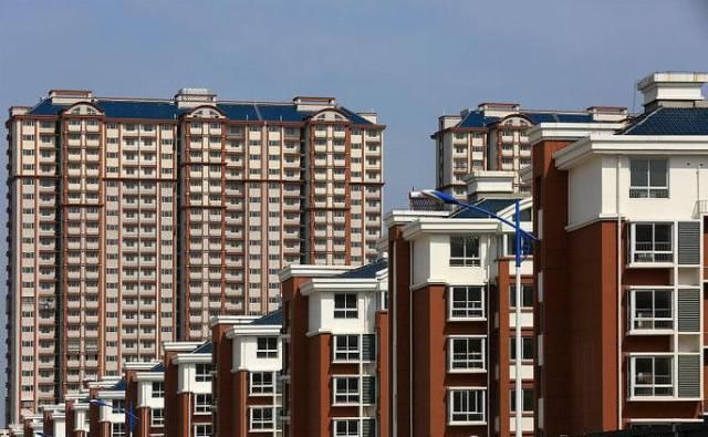 长期空置房，物业费交20％还是70％？