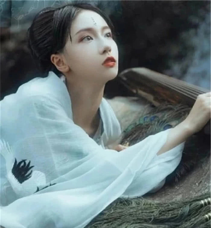 好看看到叫《古装爱情》女演员穿公寓,穿越诸今天有什么有种的电视剧吗图片
