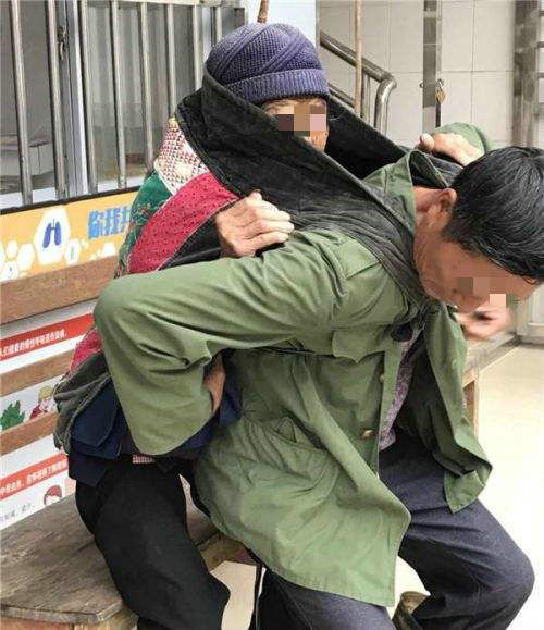 梦见老母亲去世我哭的很伤心
