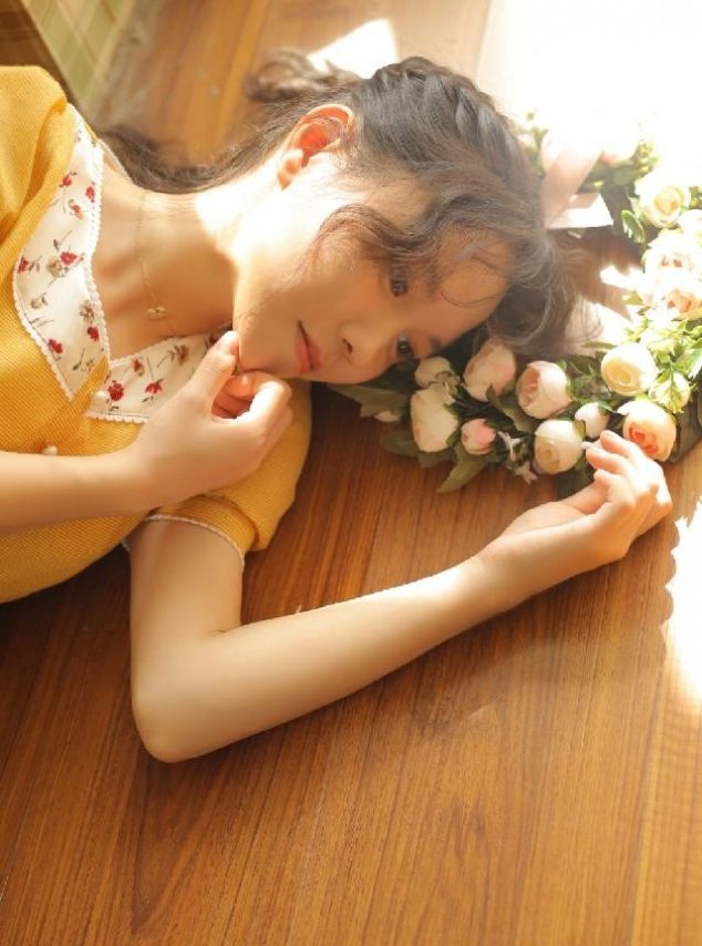 性感美女时尚写真,治愈系性感小甜美清纯清新英文节奏的少女快歌图片