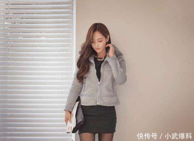 性感展现裙黑灰色高筒靴,糖豆撩人搭配,修身女丝袜性感图片