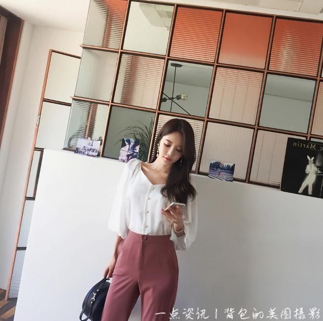 北京富家女胡雅捷人像摄影:倾斜的角度,让美女看上去更加的苗条与妩媚