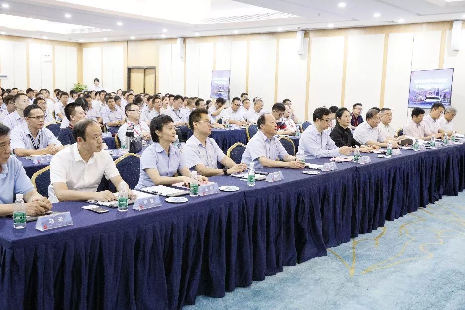 比亚迪和西南交通大学战略合作签约