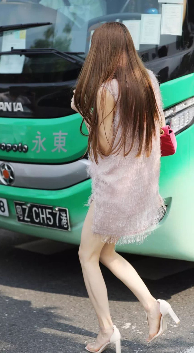 粉嘟嘟白皙小情趣酒店重庆市妹妹图片