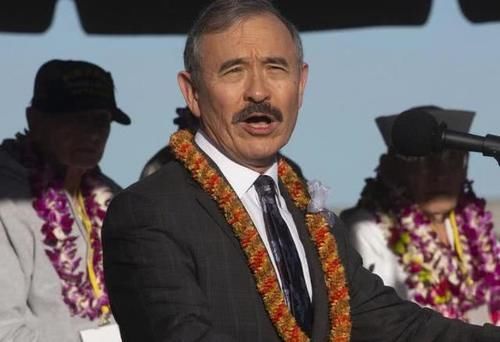 日裔美驻韩大使留小胡子惹不满：我可是美国大使