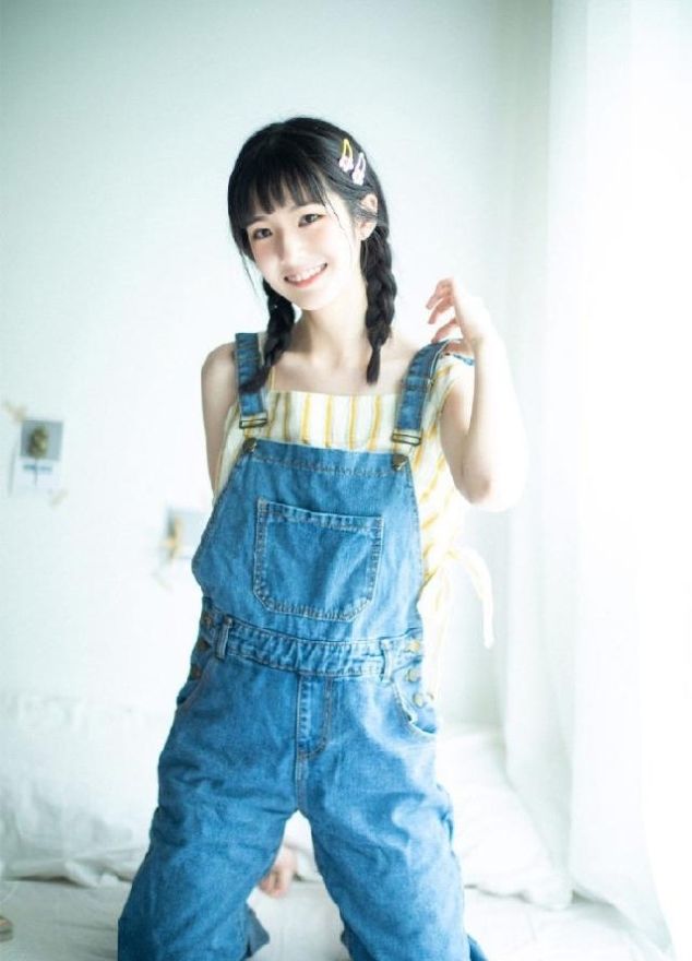 性感美女时尚写真,攻略牛仔可爱小萝莉笑容背沙滩4天使性感之剑传说图文图片