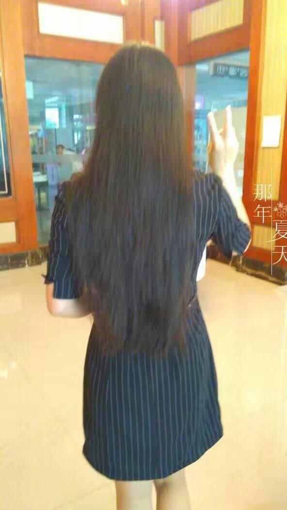 最后以老阿姨两年前长发及腰背影照结束,90后老阿姨顺带征个婚?