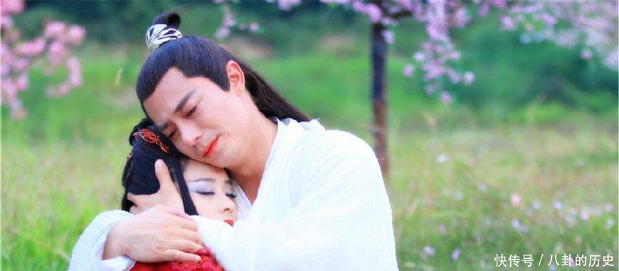 杀阡陌的绯夜剑