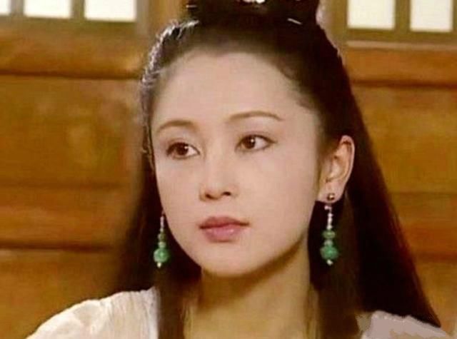 古装剧中的 "天下第一美人":5,陈红,在《春光灿烂猪八戒》中饰演"仙界