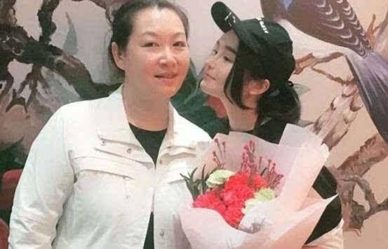葛淑珍是典型的农村妇女