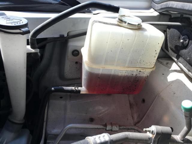 为什么汽车防冻液还分不同的颜色？