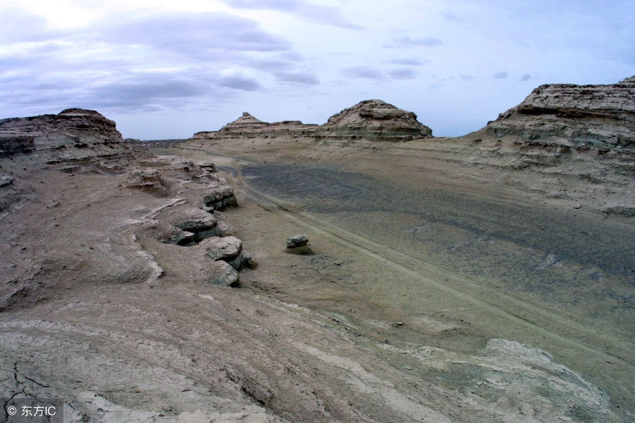 新疆罗布泊被称为"地球之耳",一起来看一下这里神奇的景色!