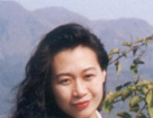 陈丽华23岁照片曝光,网友赞不绝口,难怪迟重瑞对她不离不弃