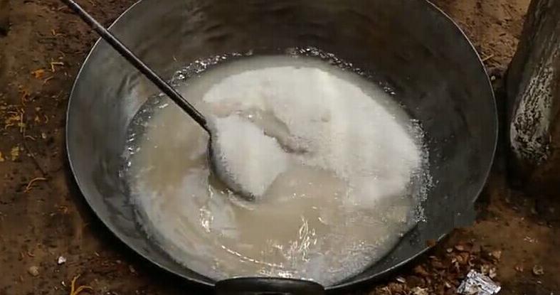 用白糖手工制造成麻将糖,还不是用来吃的,印度人毕竟要干啥?生涯