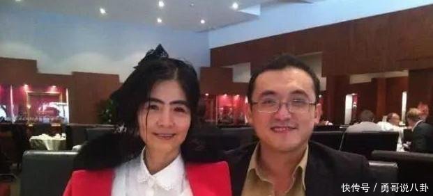 女明星穿皮裤谁最美?赵丽颖酷,李纹超性感,迪陈梓童性感私房照图片