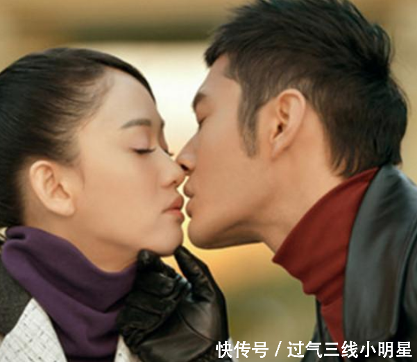 黄晓明和陈乔恩合作《锦绣奇缘》的时候有大量吻戏,黄晓明吻得是如此