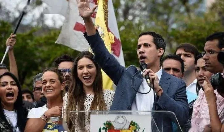 美国老兵突袭委内瑞拉，幕后主使居然是……