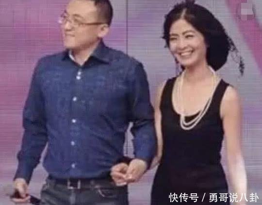 女明星穿皮裤谁最美?赵丽颖酷,李纹超性感,迪照片性感女神欧美图片