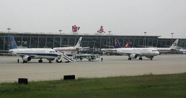 西安飞机场因何建在咸阳市?"西安咸阳国际机场"名字因