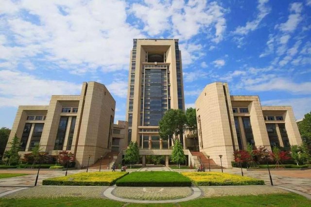 我国重点院校最多的四个省市，北京独占鳌头，第四出人意料