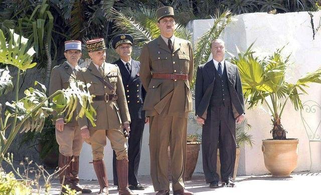 自由法国”由弱到强,戴高乐成法兰西帝国尸骸的守护者- 快资讯