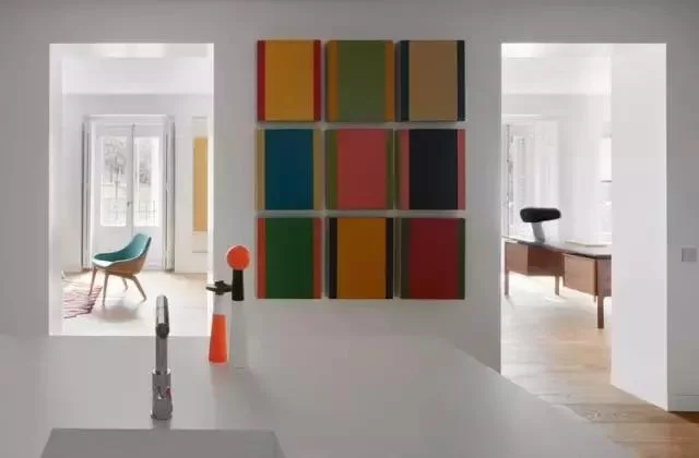 简单的大白墙和木纹砖结合就很美5 简单的大白墙和木纹砖结合就很美5