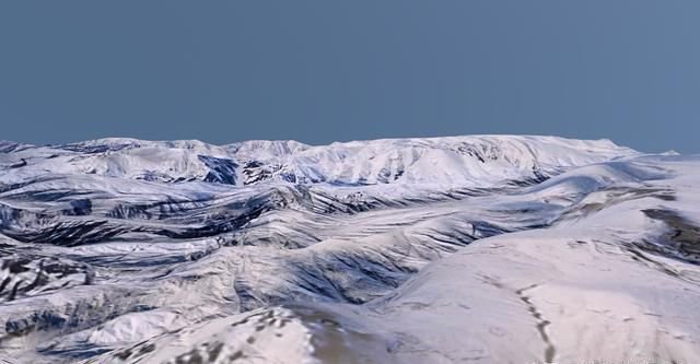 2分钟利用c4d置换贴图和法线贴图,制作白雪皑皑的连绵雪山