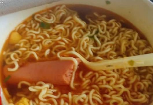 中国人吃泡面3分钟,韩国人却要半个小时,没对