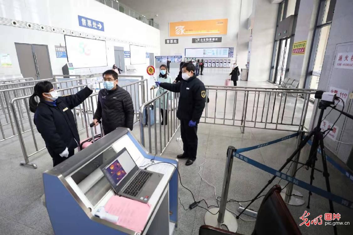  「返程」铁路部门强化防疫 迎接节后返程客流