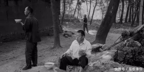  「农村」在义门,一组农村30年前吃饭的老照片!看完莫名感伤!