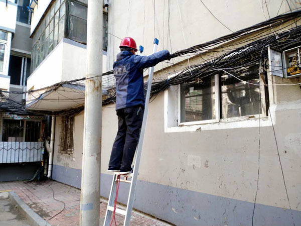  『铁西区』沈阳市铁西区整治“城市蜘蛛网”