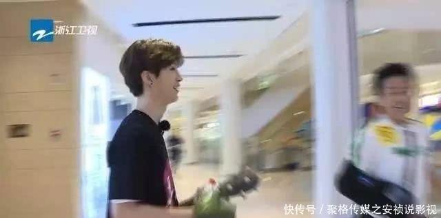 范丞丞被疑耍大牌,助理被辞退,粉丝列出罪状,要求维权!