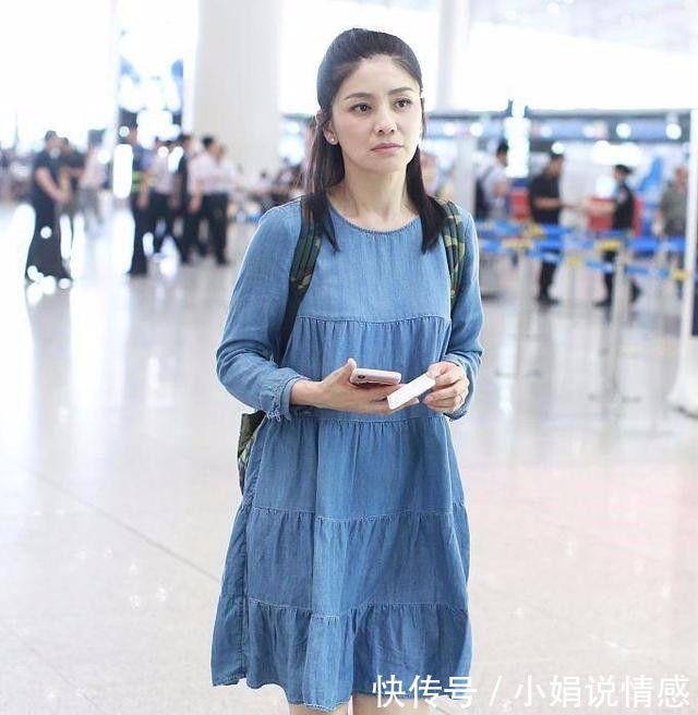 胡可素颜很真实，脸部松垮皱纹明显！网友42岁普通人就是这样子