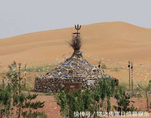  湖泊：国内最“争光”沙漠，治理25年遍布湖泊，如今收益高达百