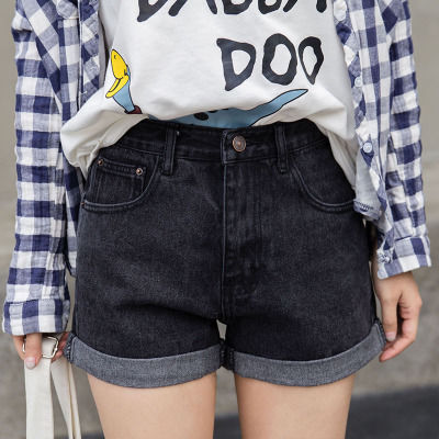 哇!姐姐穿件“热裤”穿的只剩臀部，舒适贴身，打造完美俏丽电瞽