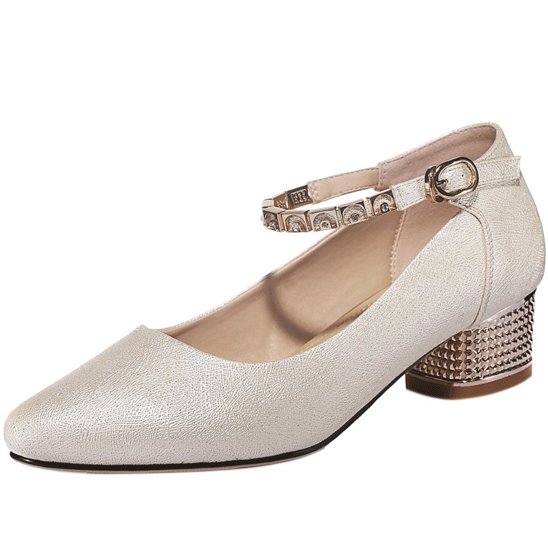 天那么热别穿高跟鞋，今夏流行“瓢瓢鞋”，时尚又养脚，谁都能穿