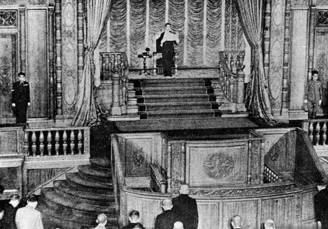  『军国主义』二战奇葩操作：长官逼日军飞行员去送死，他却8次全身而退