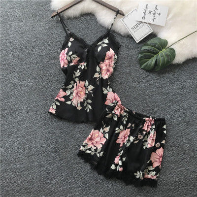 现在的女人在家都不喜戴文胸,学小资女人这样穿,方便舒爽又迷人