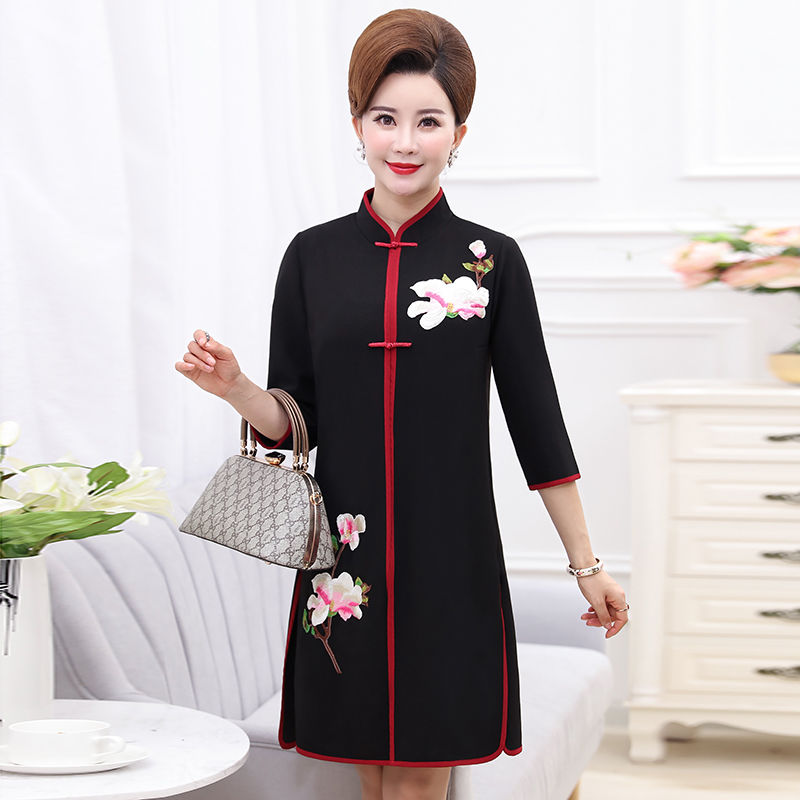 任秋风十里，也比不上穿旗袍的你